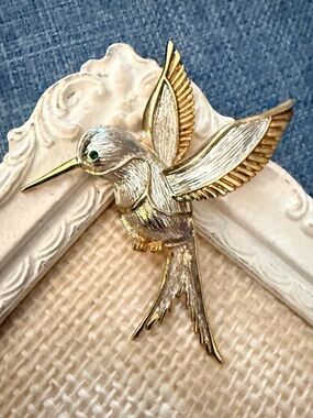 Vintage Hummingbird Brooch